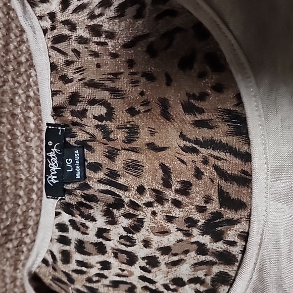 Sleeveless top. Animal print. Size Large. Brand is Phopsody. - Picture 2 of 4